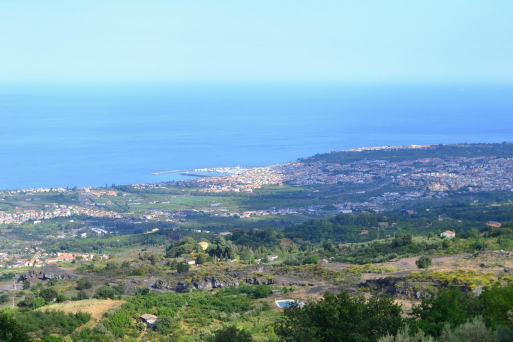 Seacily Etna House Villa Piedimonte Etneo Værelse billede